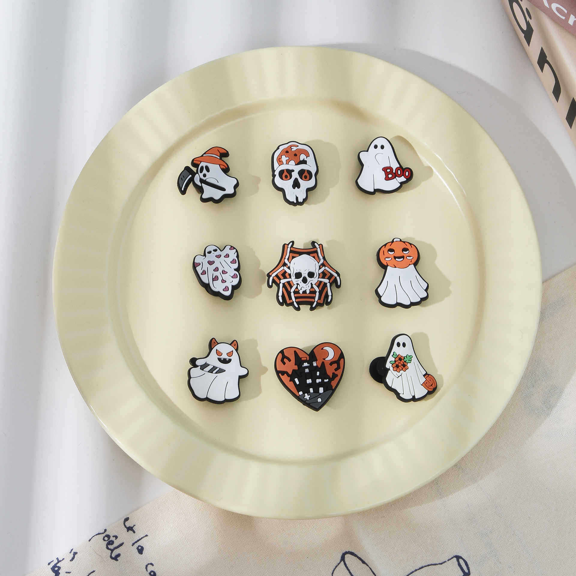 Croc Shoes Flower Detachable Halloween Accessories Cartoon Accessories Christmas Shoe Buckles Pvc Wholesale Cute Cross-Border