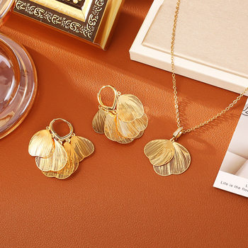 Source Factory 24K Butterfly Wing Blade Necklace High-End Fashion Exquisite Hollow Clavicle Chain Elegant Fairy-Like Earrings