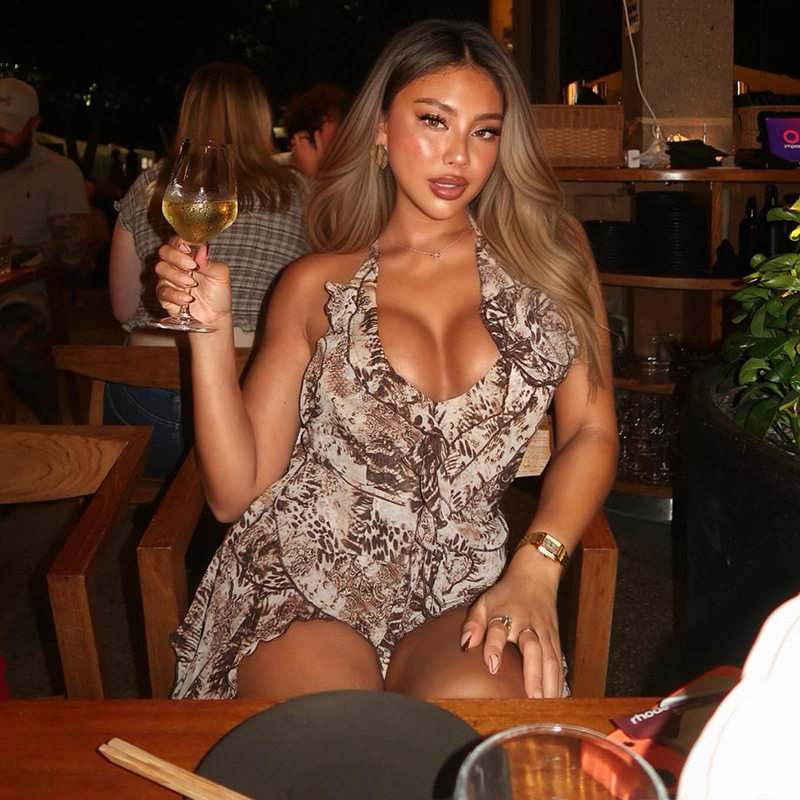 Womens Summer Bodycon Dress Comfortable Soft Fabric Slim Fit Floral Print V Neck Short Sleeve Casual Wear