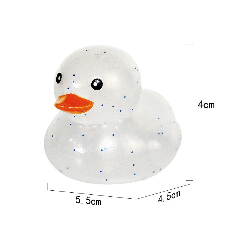 港版小鸭子玩具宝宝洗澡戏水8号小黄鸭玩具儿童益智捏捏叫发声