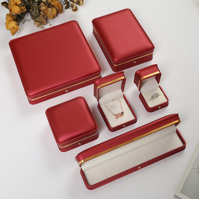 in stock Supply High-end Phnom Penh Jewelry Box Jewelry Box Gift Packaging Box Ring Pendant Bracelet Necklace Pearl Box