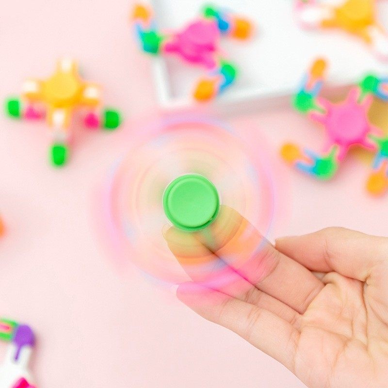 Decompression Chain Creative Finger Gyro Toy Cross-Border Deformation Mechanical Fingertip Spinning Gyro Children's Gift Wholesale