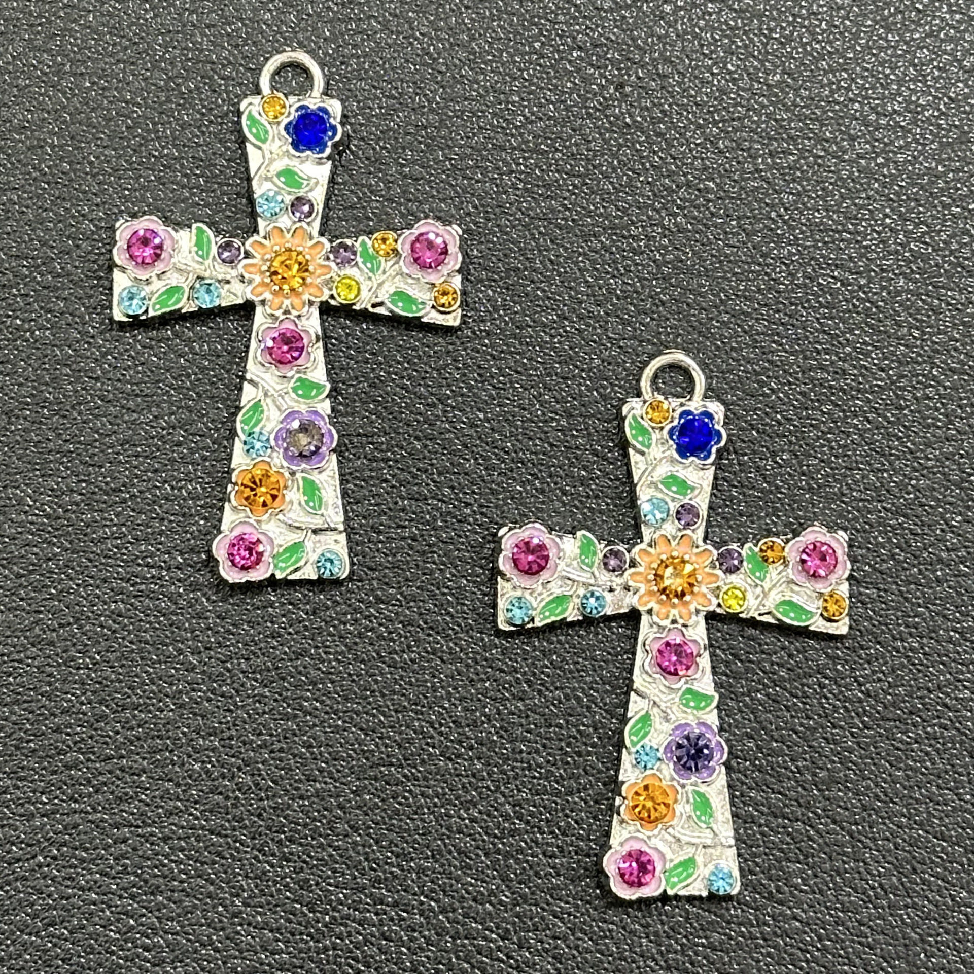 European and American Cross-Border Sweet and Cool Style Women's Necklace Niche Design Light Luxury Retro Personality Clavicle Chain Cross Necklace