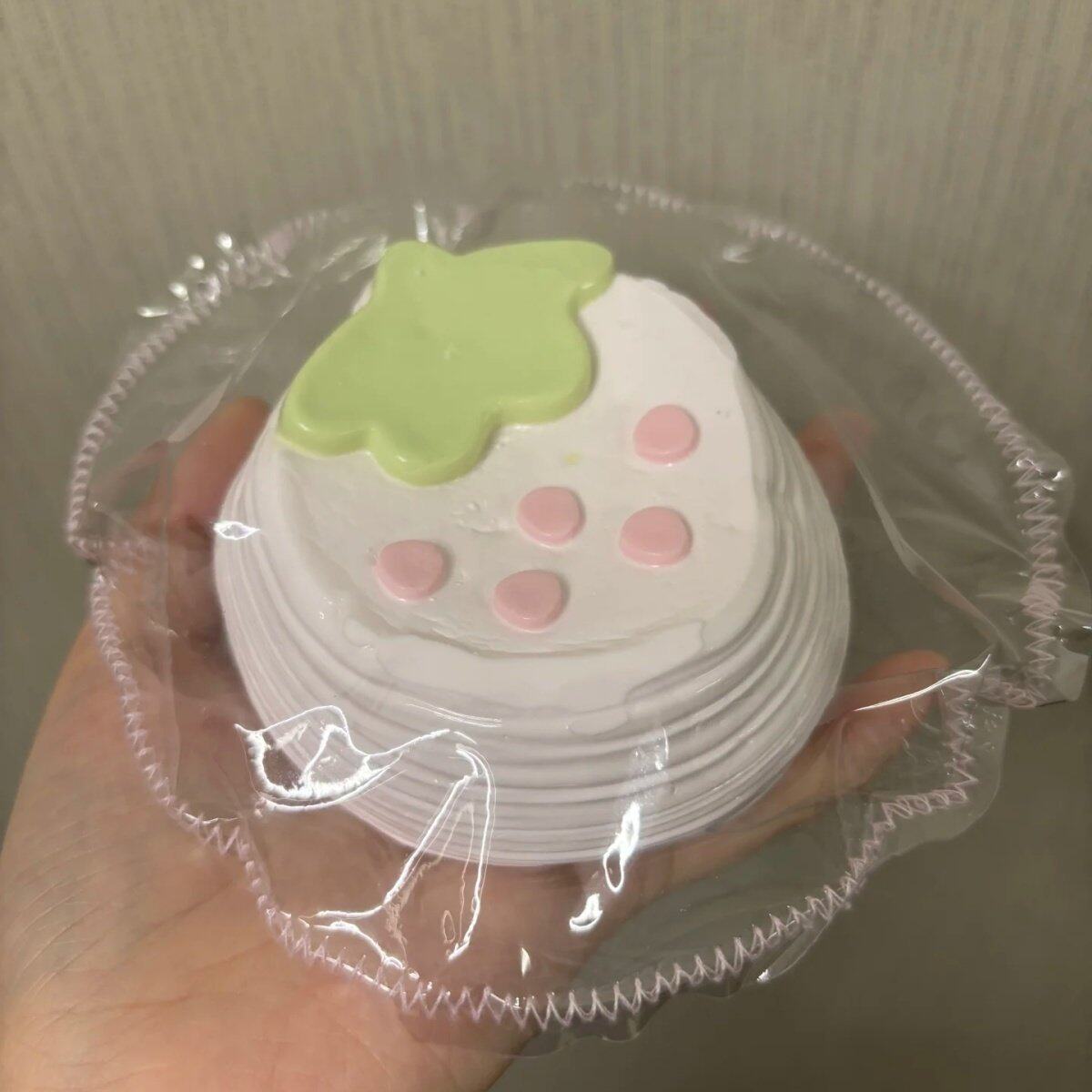 ストロベリーメラレウカホワイト