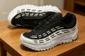 Max98-black and white-40-46