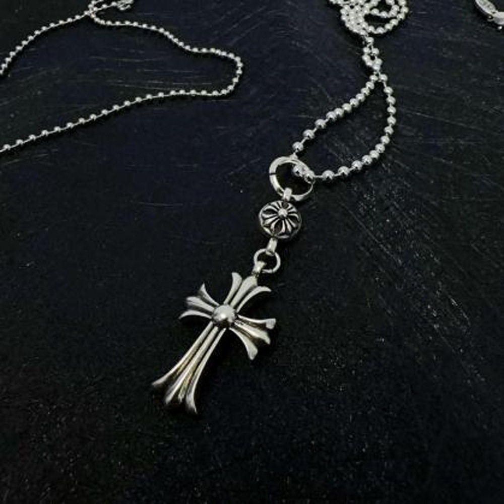 Cross Necklace with Diamonds for Men and Women, Popular Clavicle Chain, Tiktok and Xiaohongshu Influencer Picks