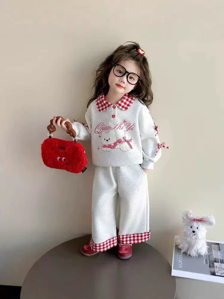 Set dua bagian anak perempuan, hoodie tebal berlapis bulu dengan pita blok warna, celana lebar, baru dan gaya