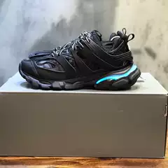 Factory Direct Sale Paris 3.0 Dad Shoes Retro Track Outdoor Thick-Soled Height-Increasing Shoes Led Light Shoes Gt Men's and Women's Shoes