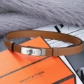 Stainless steel silver buckle + original first layer of earthy yellow cowhide