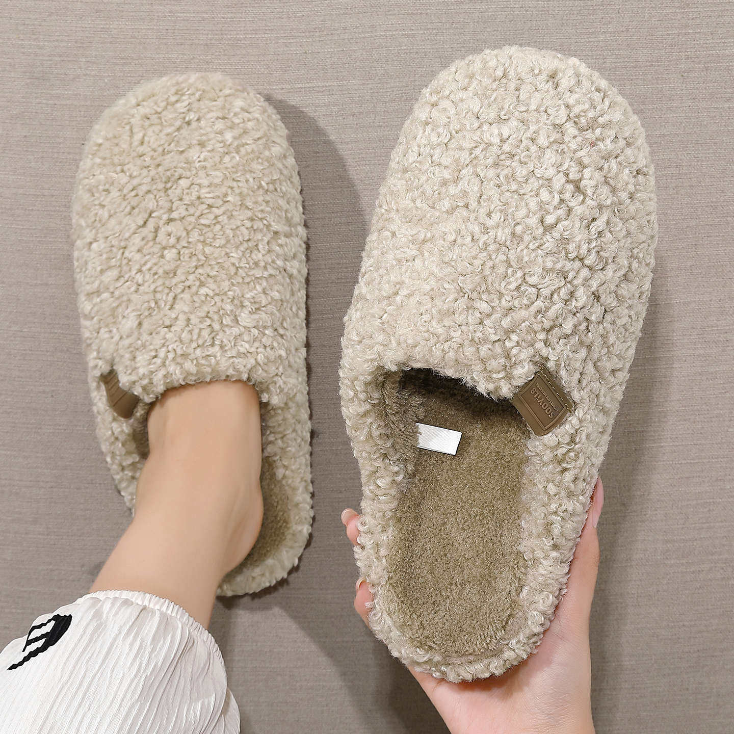 Lamb Velvet Cotton Slippers for Women Autumn and Winter 2025 New Home Indoor Warm Thick-Soled Furry Slippers for Men Winter