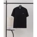 Black triangle pocket