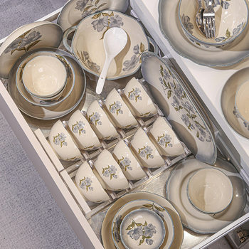 Kangmo Housewarming High-Quality Ceramic Tableware Set with a Sense of Sophistication and Simple Style for Home Use and Gift Wholesale