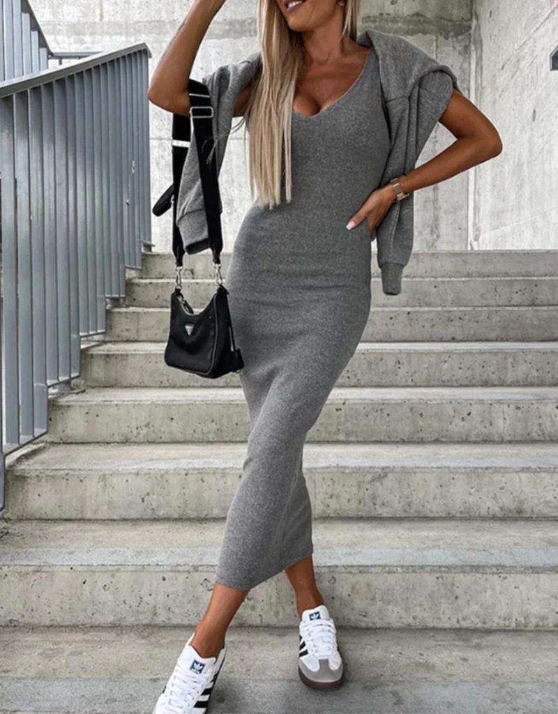 Womens Two Piece Set V Neck Sweater and Knit Dress Autumn and Winter Fashion Wholesale Available