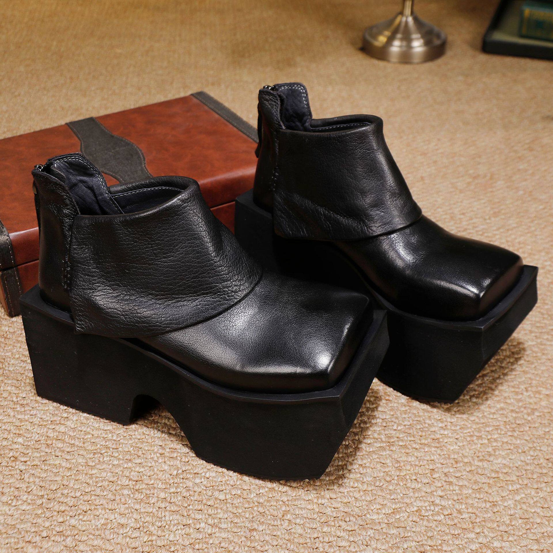 Boot nữ cổ thấp đế dày platform da bò thật khóa kéo sau tôn dáng — màu đen, Màu nâu