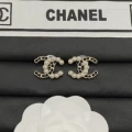 B675 earrings