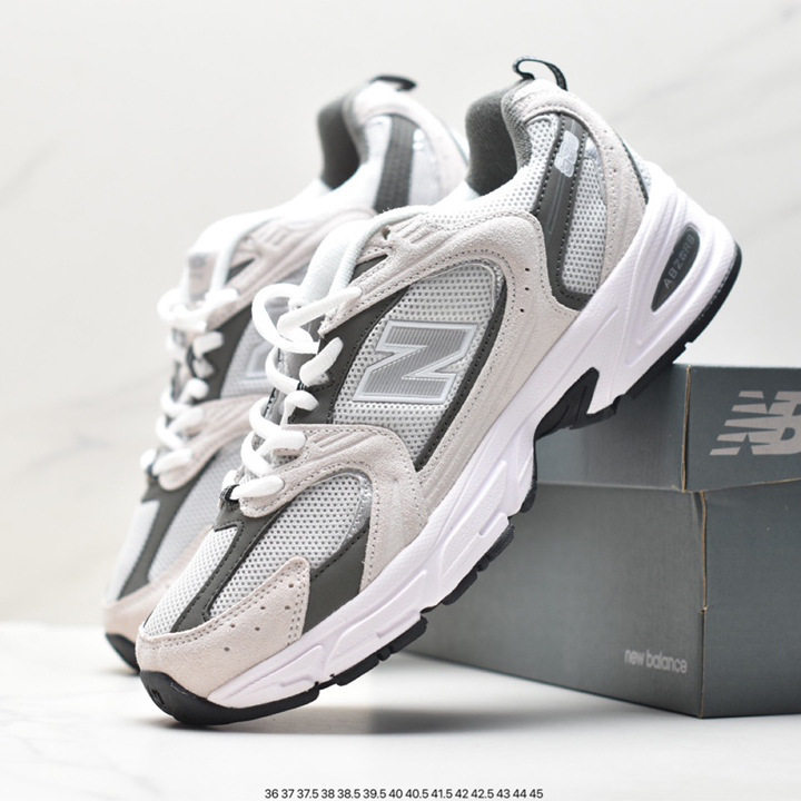 ベージュ濃いグレー