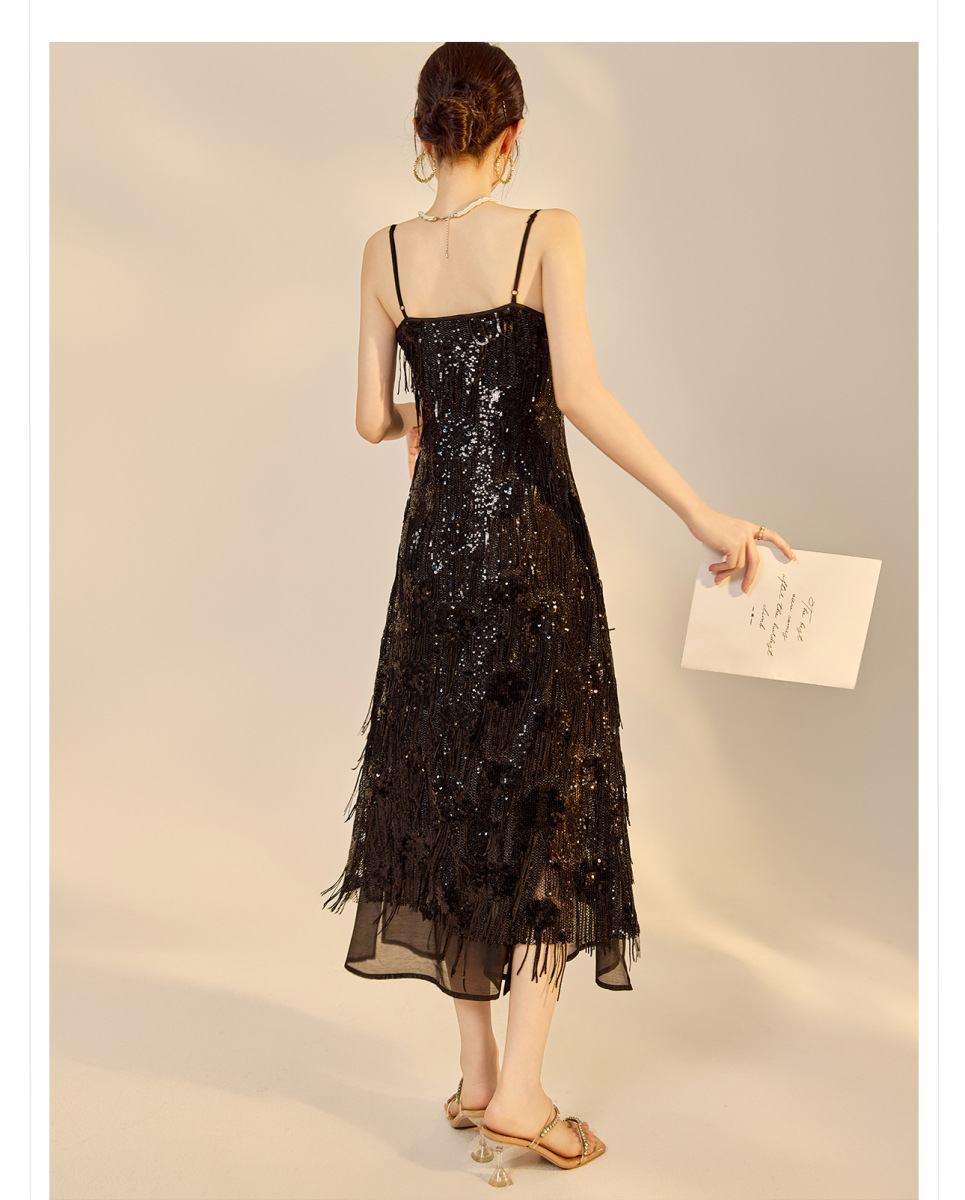 Đầm dây hai quai dài thêu hoa đính cườm tua rua phối lưới — Đen đá obsidian, Hạt hạnh nhân