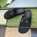 Black cloth horseshoe buckle