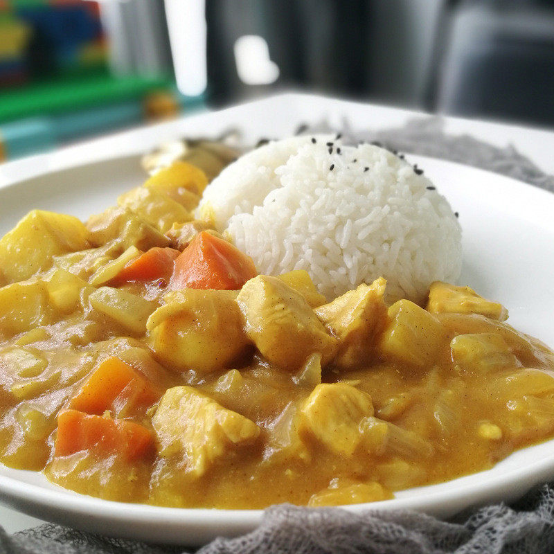 Haoshi Baimengduo Japanese Curry Cubes Slightly Spicy 1000g Commercial Curry Fish Eggs Beef Chicken Cubes Original Spicy