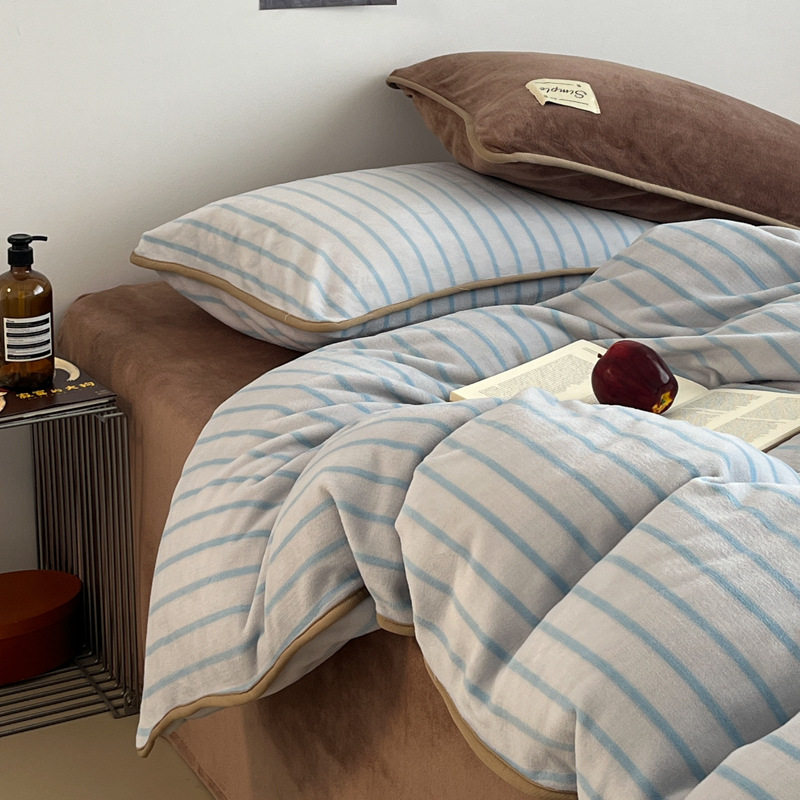 2025 New Autumn and Winter Thickeneded Milk Velvet Stripesd Four-Piece Set Winter Warm Thickeneded Velvet Bedding Set