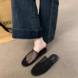 Прохладные летние сетчатые тканые дышащие полусапожки baotou на мягкой подошве; новинка 2025 года; женская универсальная верхняя одежда; ажурные сандалии