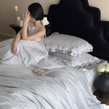 Light Luxury and High-End Satin 120-Count Long-Staple Cotton Four-Piece Set, Skin-Friendly Naked Sleeping Quilt Cover, Bedroom Princess Style Bedding