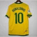 2006 brazil home number 10 + armband