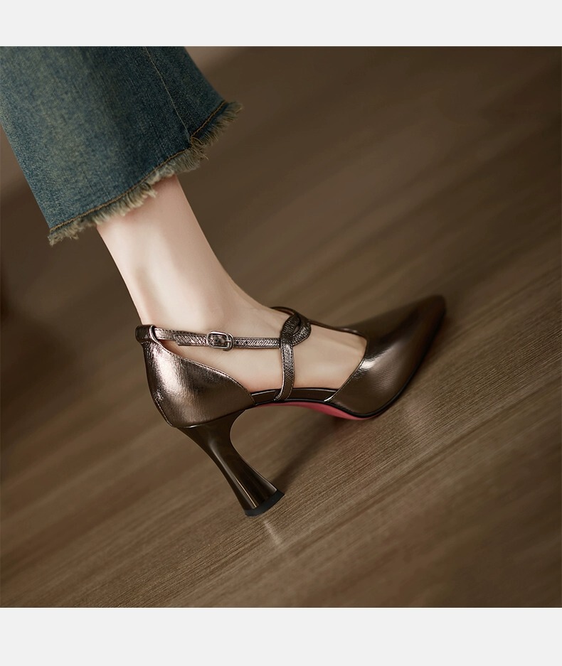 Sandal nữ mũi nhọn quai mảnh gót thô phong cách cổ điển — Màu bạc, Màu súng