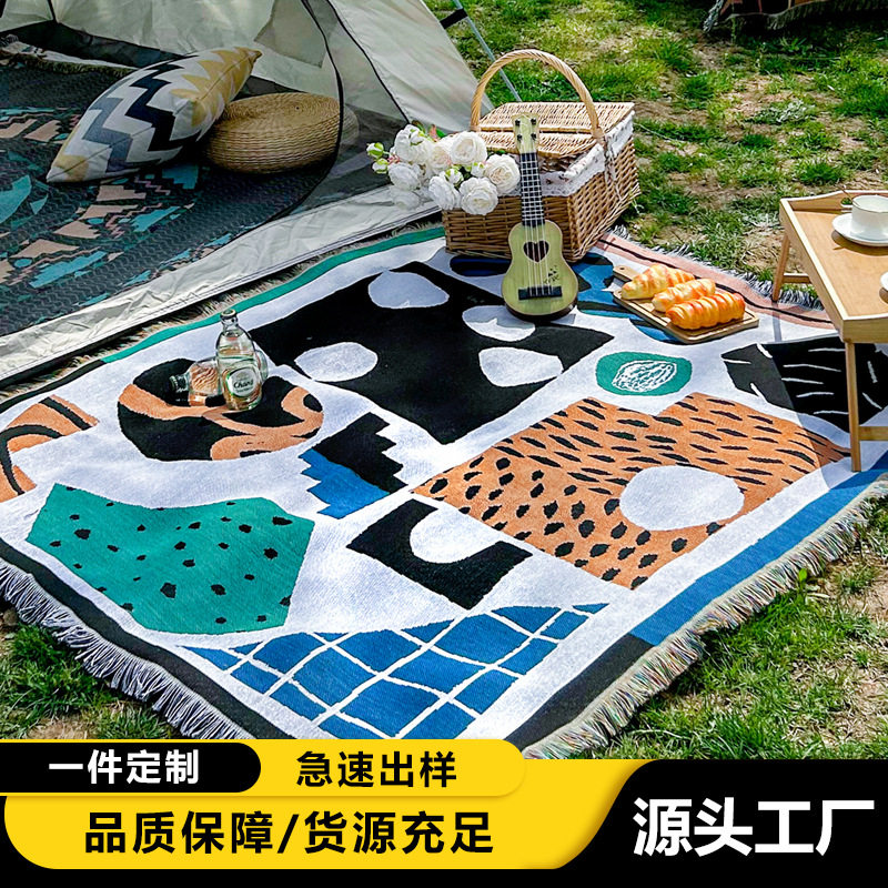Cross-border Foreign Trade Camping Blanket Moisture-proof Picnic Mat Jacquard Tapestry ins Style Sofa Towel Thread Blanket Multifunctional Sofa Blanket
