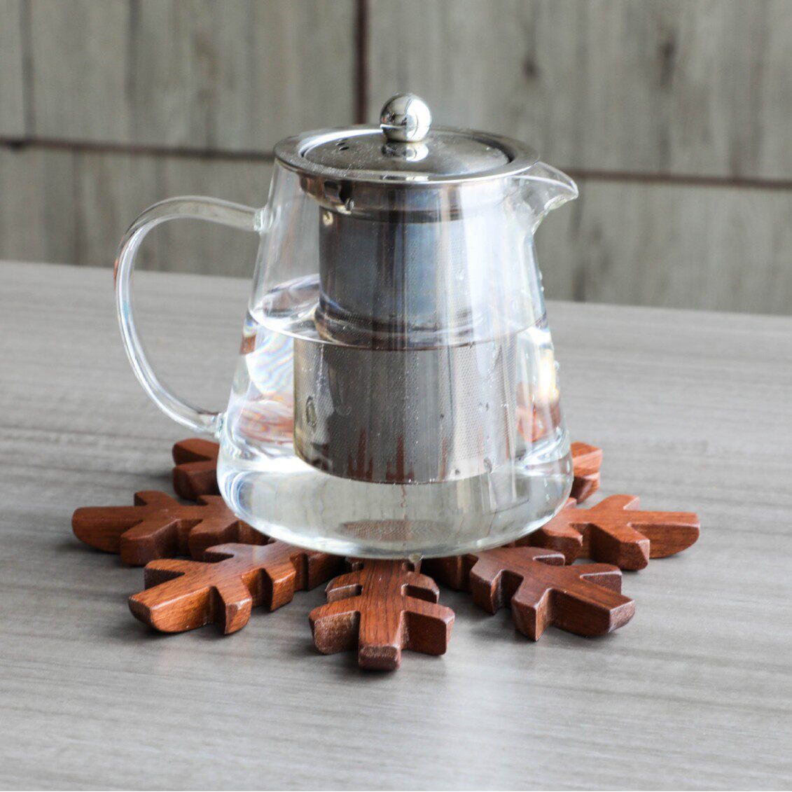 Snowflake-Shaped Heat-Resistant Table Mat, Anti-Scalding Pot and Bowl Holder, Coaster Insulation Pad for Kitchen, Restaurant, and Outdoor Camping Use