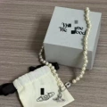 Silver pin pearl necklace