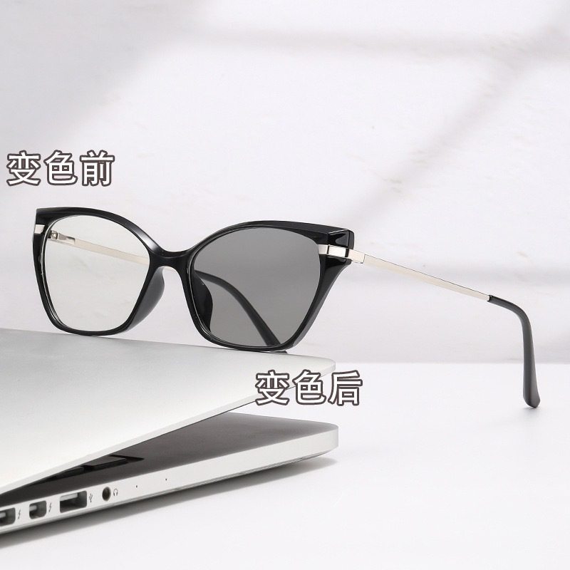 Photochromic Cross-Border Fashion Cat-Eye Glasses Frame for Women, Trendy Personality Retro Internet Celebrity European and American Anti-Blue Light Glasses for Men