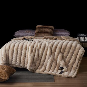 2025 New Blanket Winter Warm Blanket Wedding Double-Layer Thickeneded Blanket Wedding High-End Dowry High-End Blanket