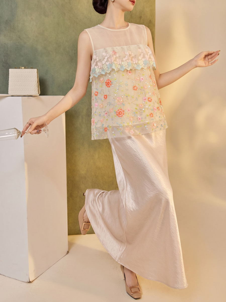 Bộ áo gile thêu hạt không tay phối chân váy đuôi cá dáng dài — Chân váy màu champagne (giao hàng trong ngày), Áo gile thêu hạt (giao hàng trong ngày)
