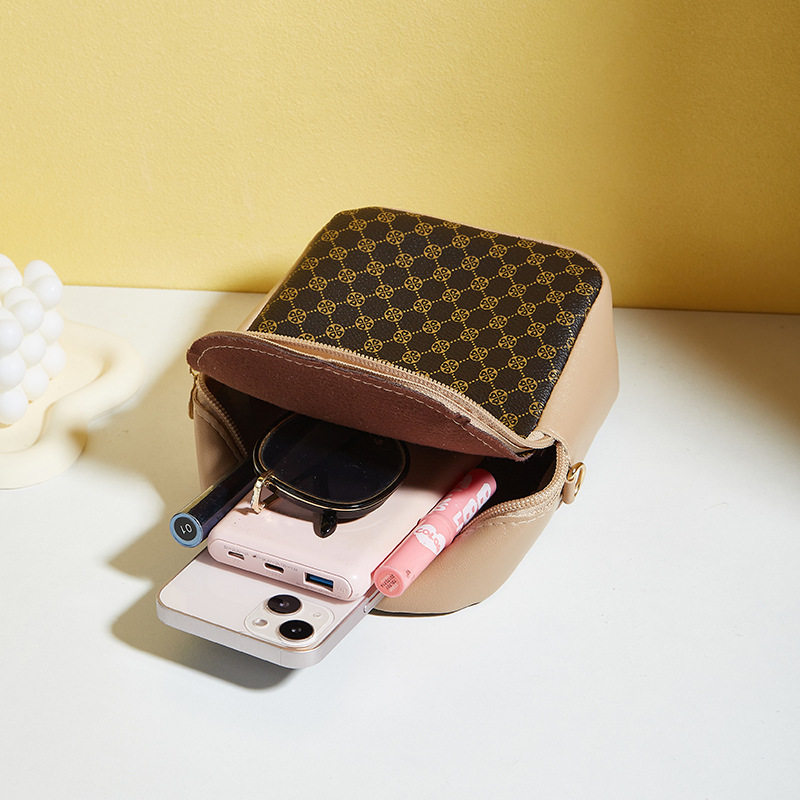 经典印花手机包2025新品women bags女士简约小包休闲洋气斜挎小包