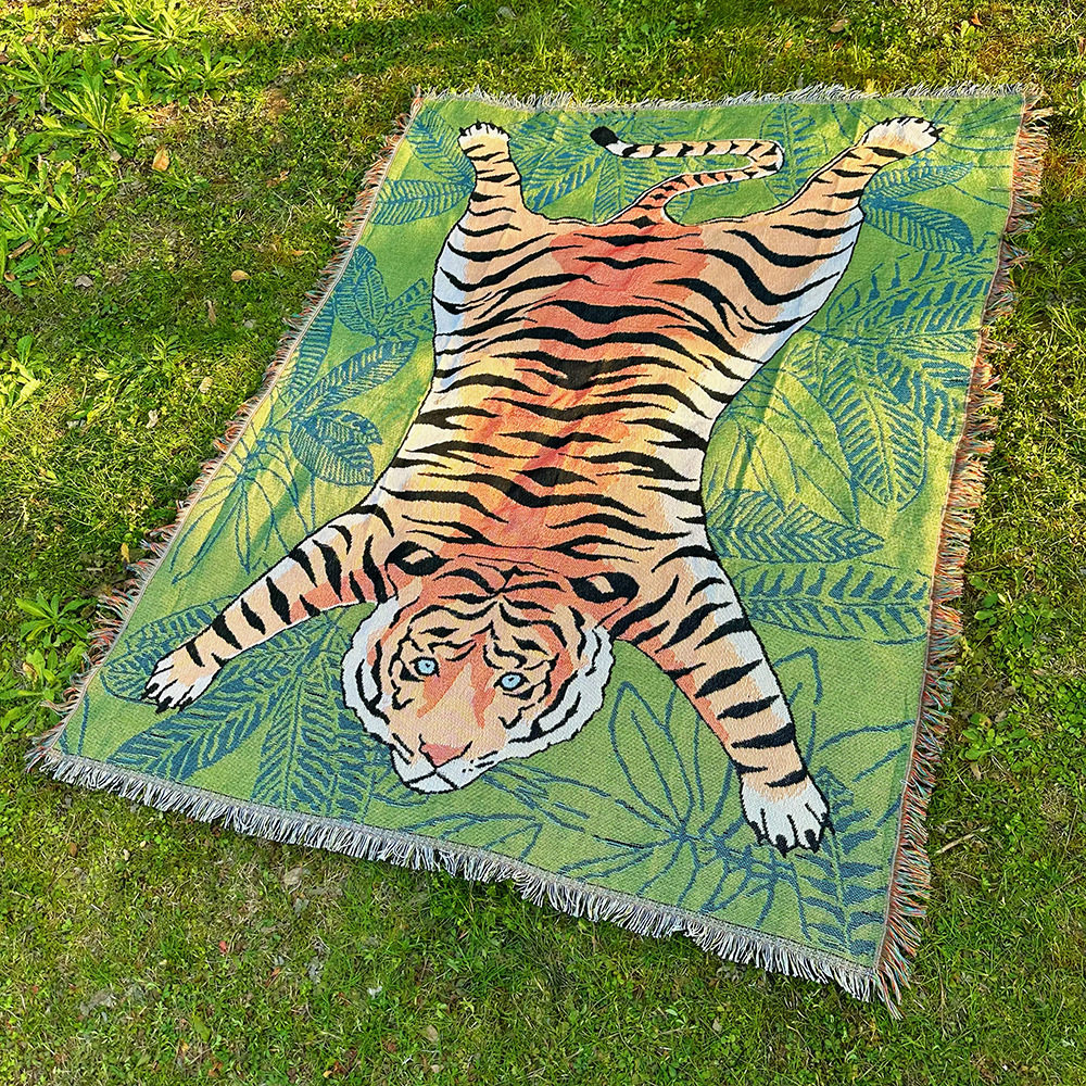 Custom outdoor camping blanket picnic cushion sofa blanket sofa cover nap blanket homestay bed end towel tapestry table runner cloth