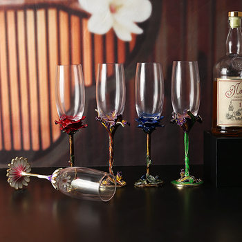 Manufacturer Wholesale European Style New Creative Crystal Glass Champagne Glasses Handmade Enamel Couple Pairing Gift Wine Glasses