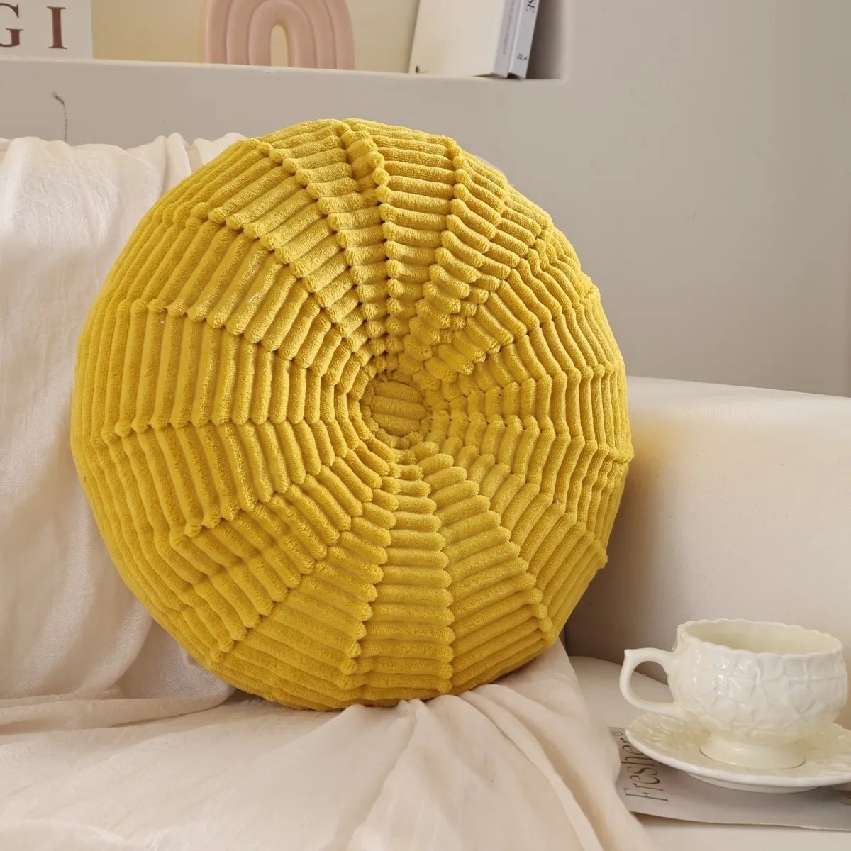 Ins Cream-Colored Cute Round Handmade Futon Cushion for Guesthouse Living Room Sofa, Girly Throw Pillow, Bay Window Cushion