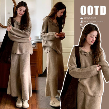 New Products in Stock~2025 Autumn and Winter Suit Design Camellia Top + Skirt Two-Piece Set