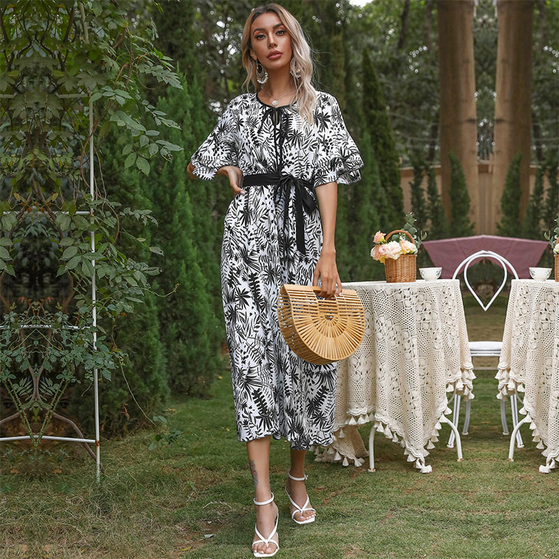 Vintage Floral Print Short Sleeve Dress Elegant Versatile Summer Style Available for Wholesale