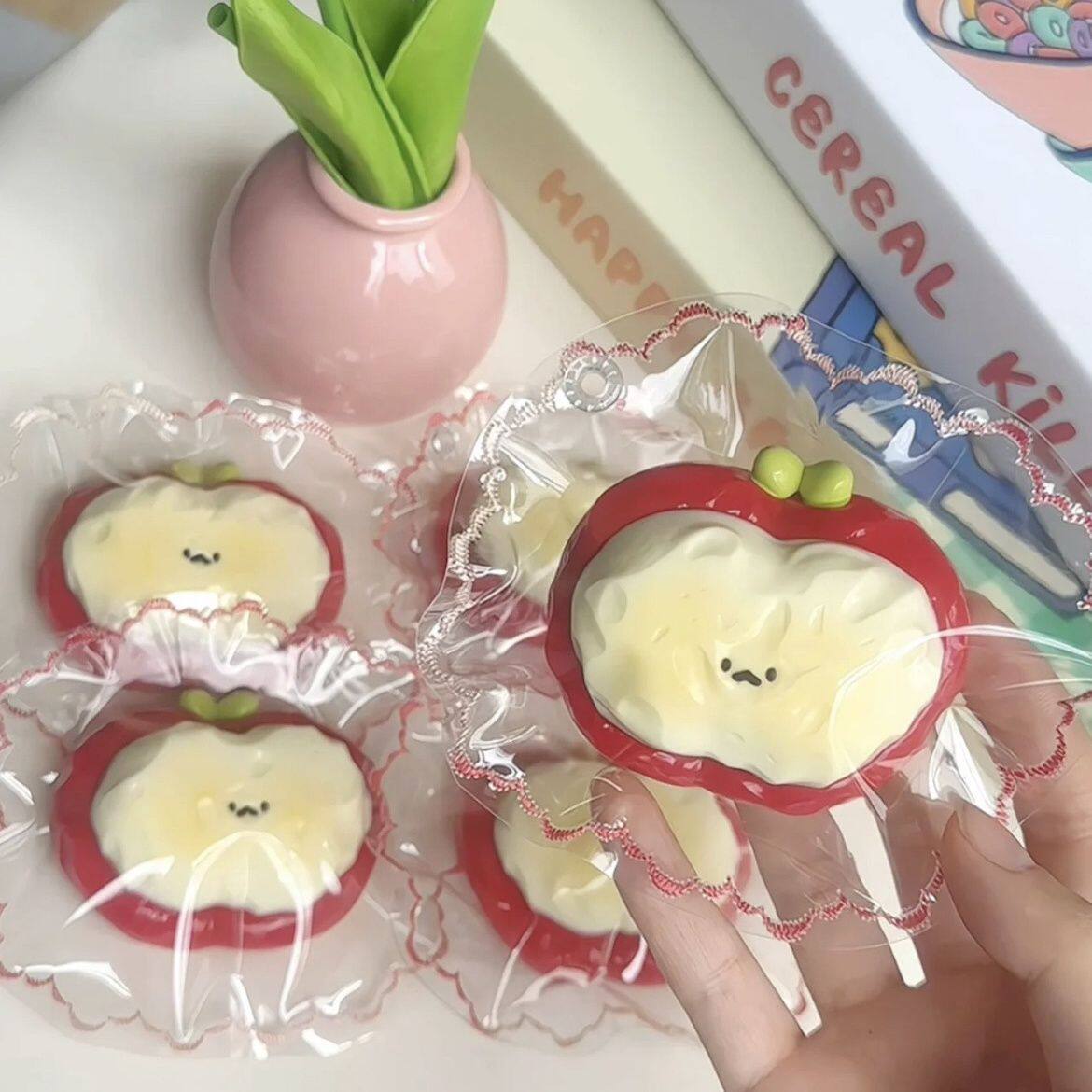 アップルクリーム［レッド］