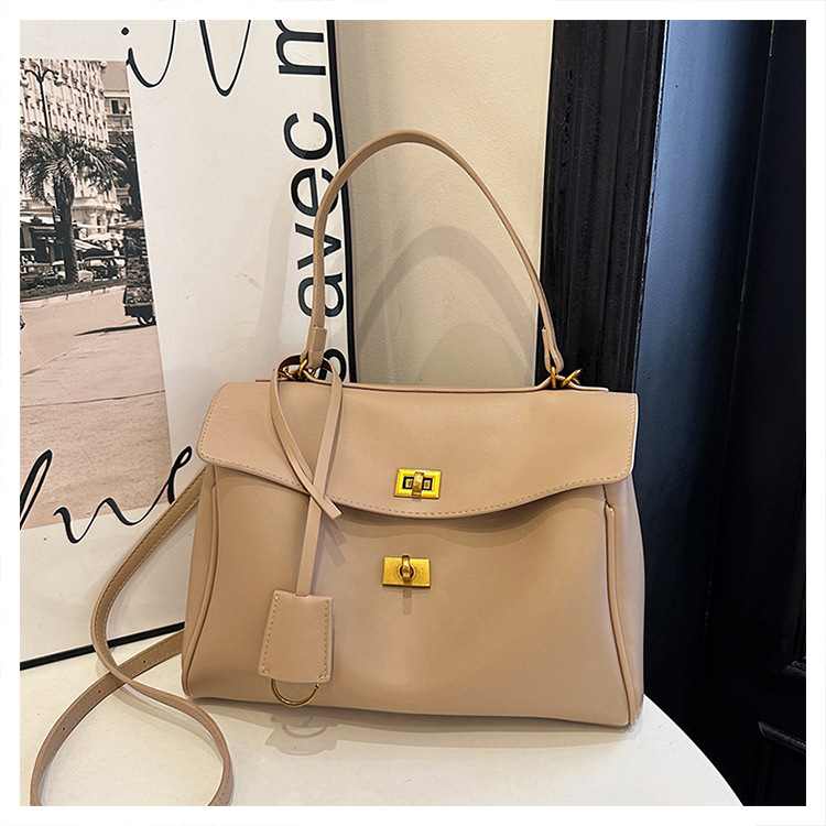 O1CN01f7bUrl2DKjZKii2c4 !!2217723298591 0 cib