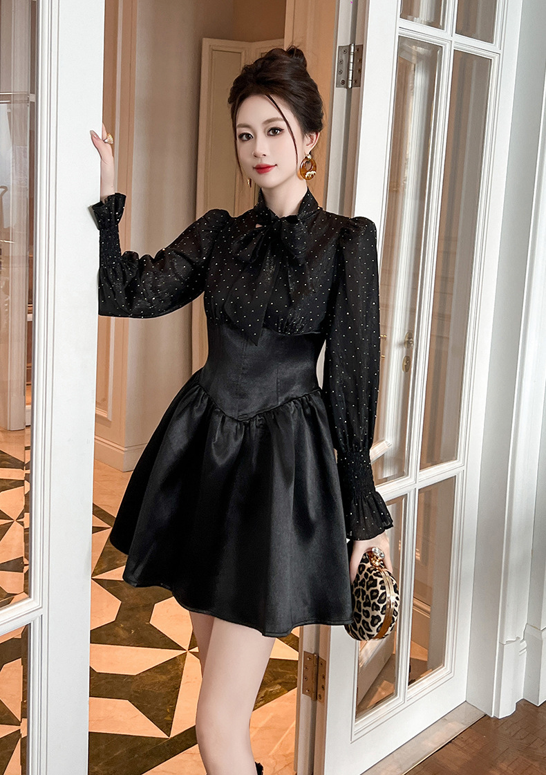 Đầm liền nữ cổ sơ mi thắt eo phối nơ dáng chữ A — Màu đen