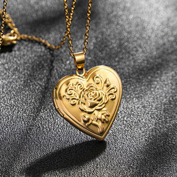 316L Stainless Steel Pendant Cross-border Fashion Style Rose Flower Openable Heart-shaped Peach Heart Box Collarbone Necklace for Women