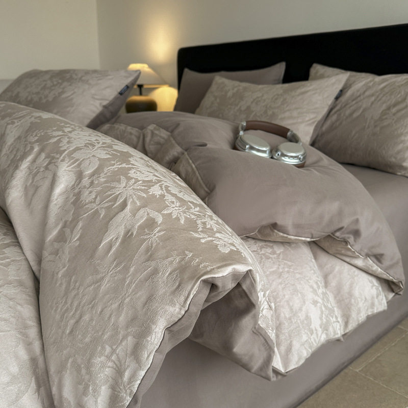 Four-Piece Set of Pure Cotton Xinjiang Long-Staple Cotton 2025 New Jacquard High-End Bed Bed Sheetss Three-Piece Bedding Set