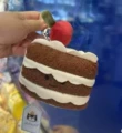 Cream cake charm
