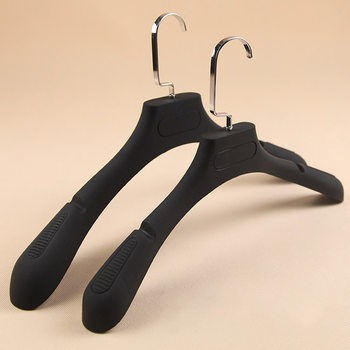 Wholesale Plastic Flocking Imitation Wood Grain Western Clothing Store Adult Hanger Seamless Thick Non-slip Household Clothes Hanger