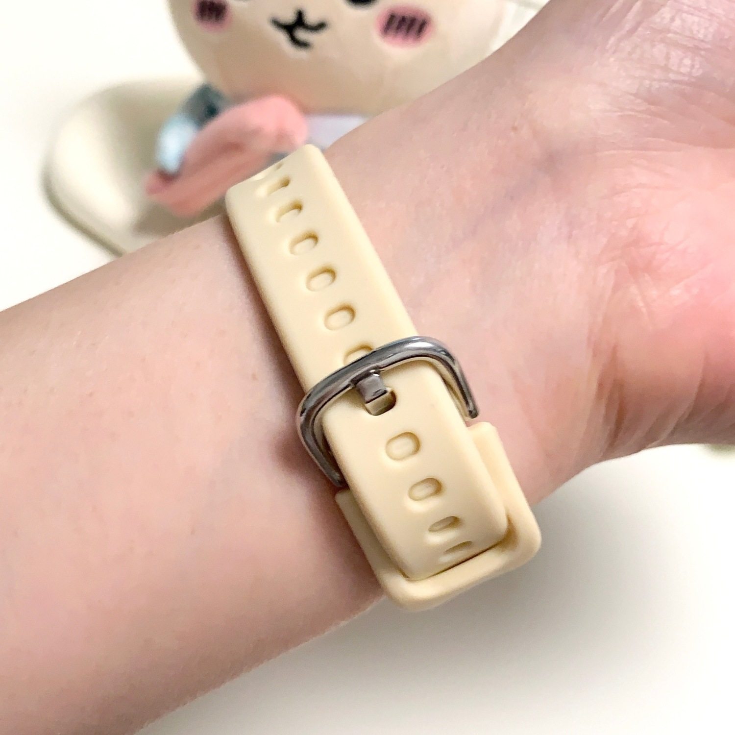 Jiyikawa Usaki Watch Silicone Strap Analog Student Dial Wristwatch Quartz Watch for Children Back to School