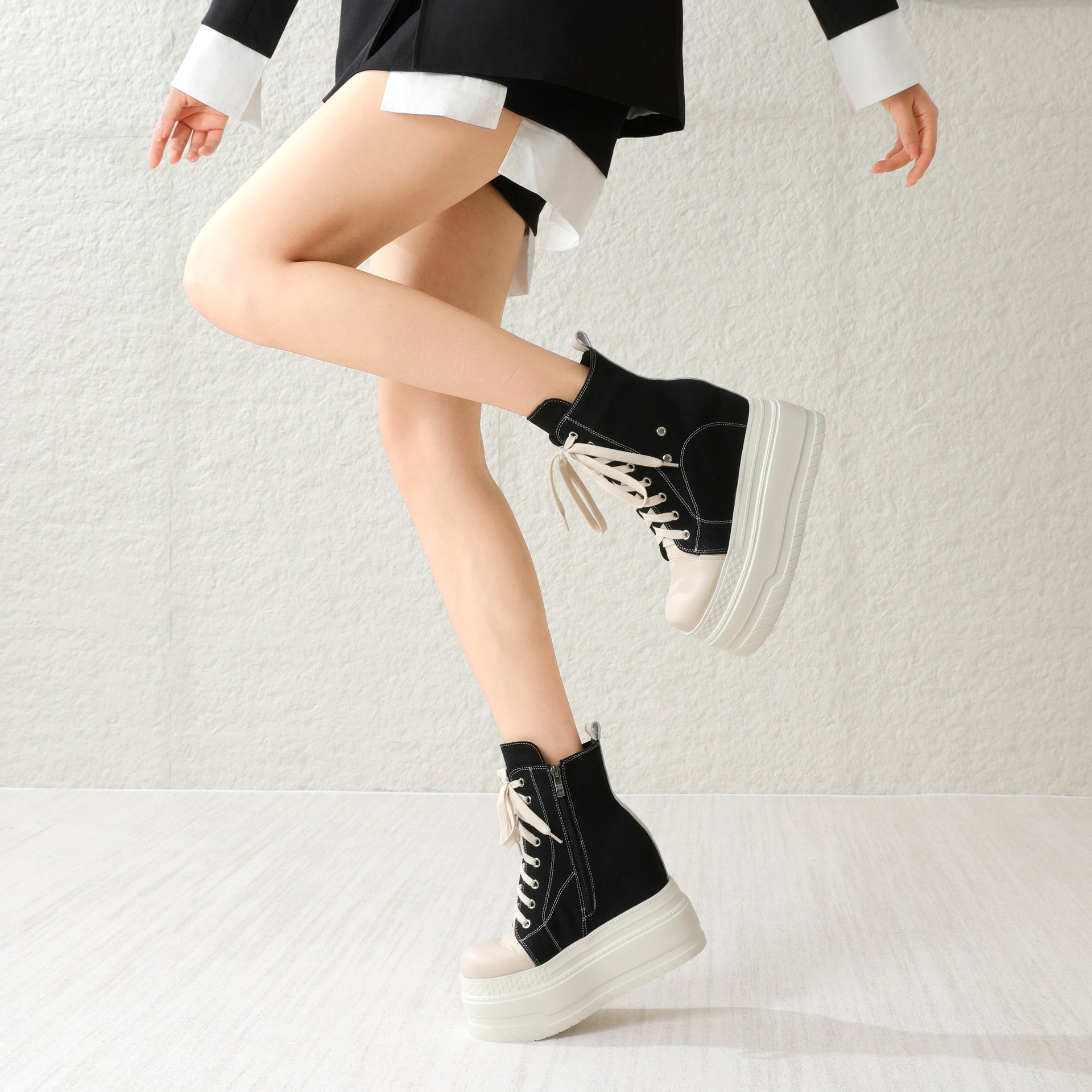 Giày Boot Martin Nữ Chất Liệu Vải Thô Cao 12cm Tăng Chiều Cao Đế Cao