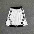 Qd white 4